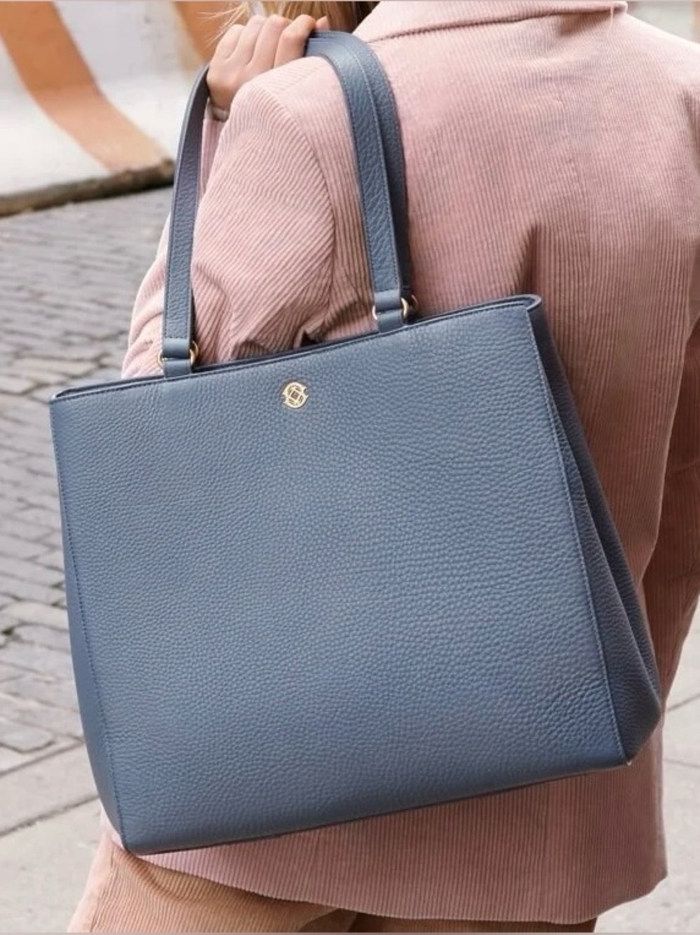 Dagne Dover Allyn Leather Tote. Medium.